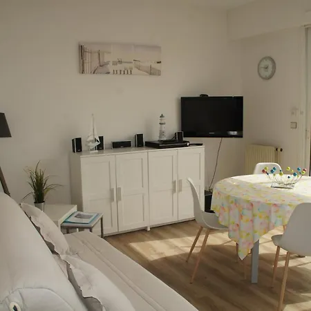 Apartament Thermes & Atlantica